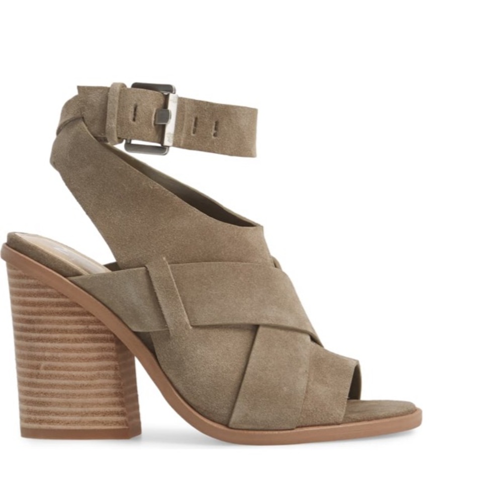 Marc Fisher LTD Valen sandal